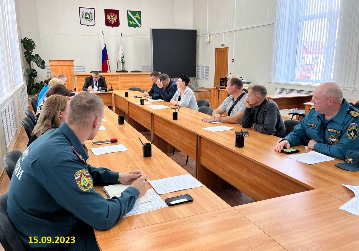 15 сентября в Администрации района состоялось заседание межведомственной комиссии по предупреждению и ликвидации чрезвычайных ситуаций