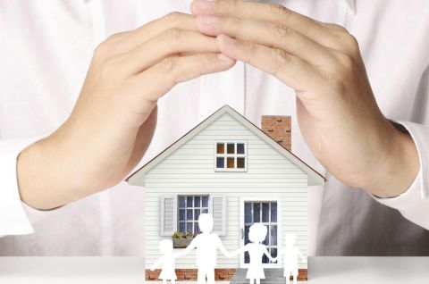 Почему нужно страховать недвижимость?
