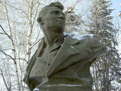 Памятник Герою Советского Союза Лебедеву А.Ф.