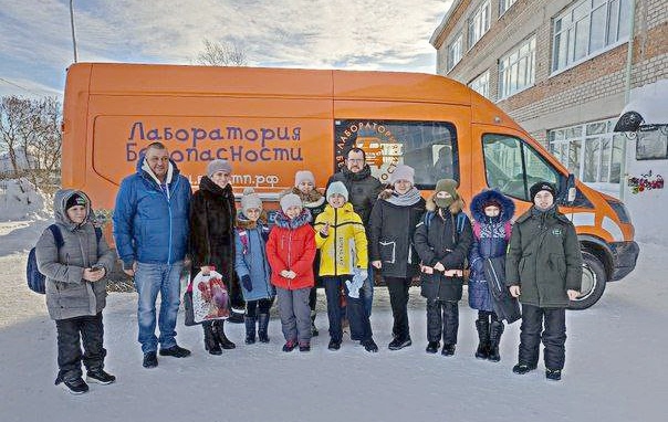 Мобильный комплекс «Лаборатория безопасности» - занятия в школах Александровского района
